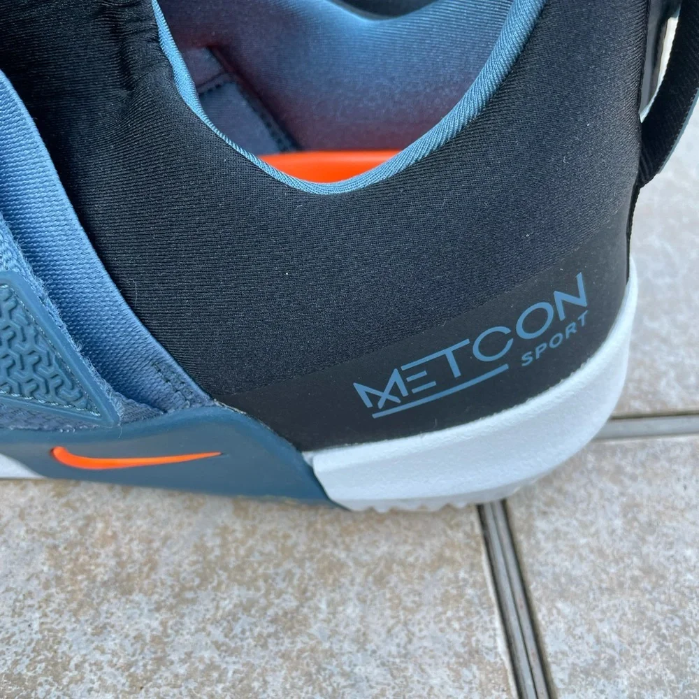 Nike Melton Sports training shoes